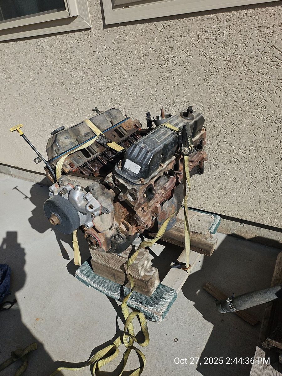 For sale; Jeep, Dodge, Chrysler motor & parts; 5.9L (360 CI) Magnum motor/engine