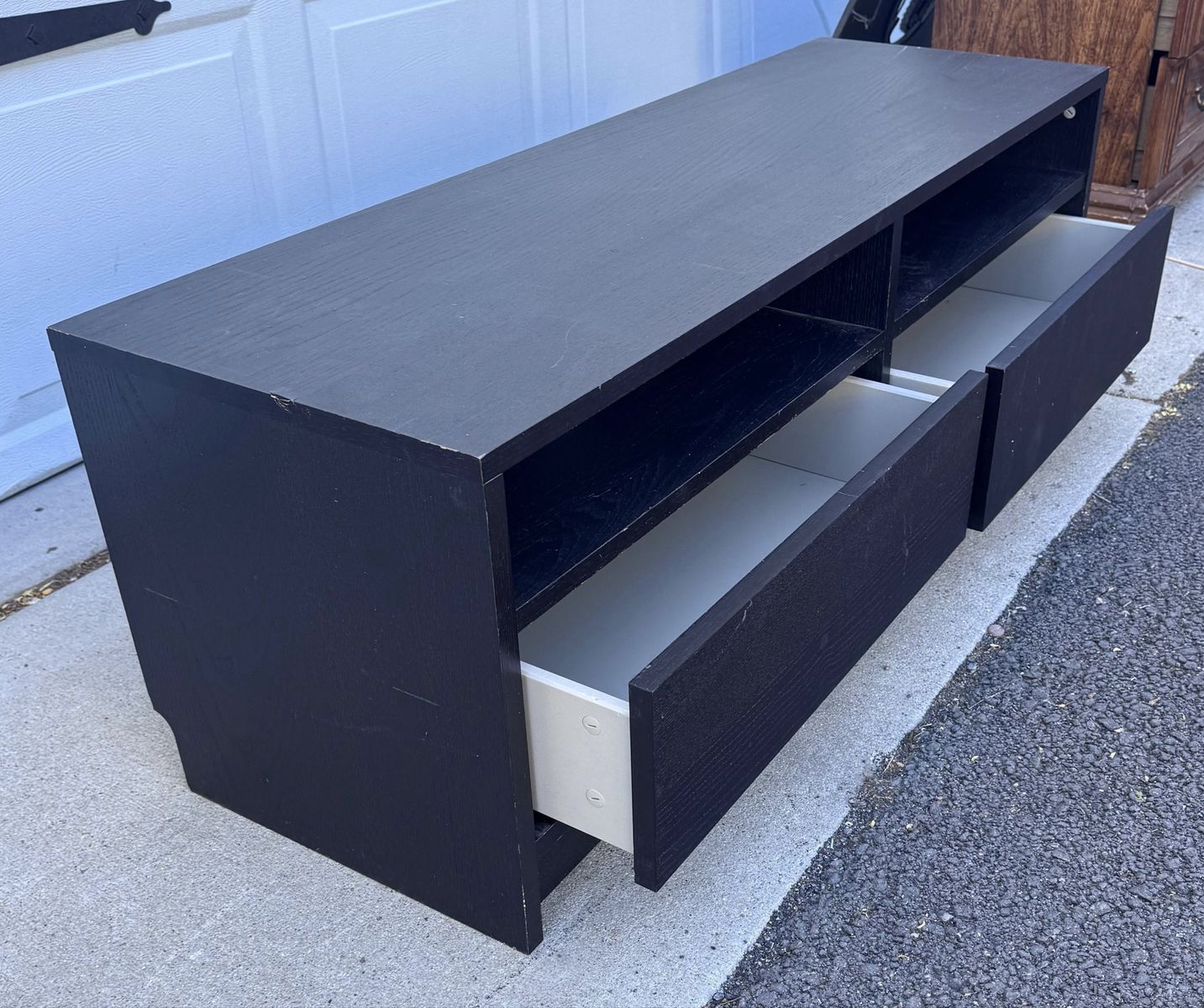 Black tv stand