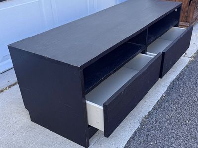Black tv stand