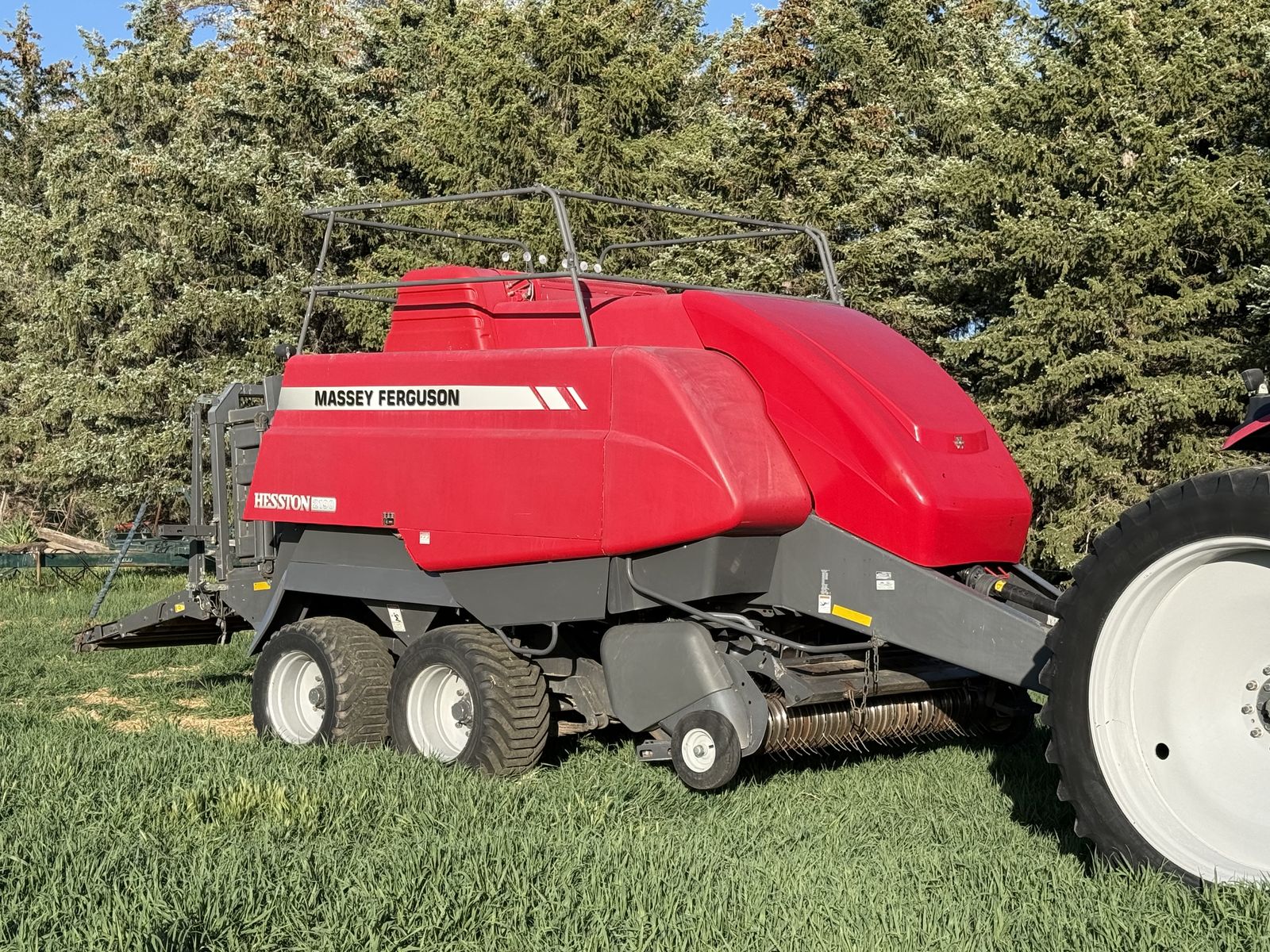 2011 Massey Ferguson 2190 baler
