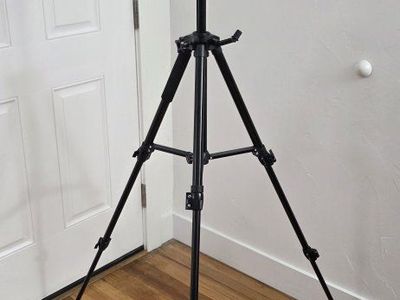 Zhumell ZH-WDF4 Professional Tripod - Excellent Condition