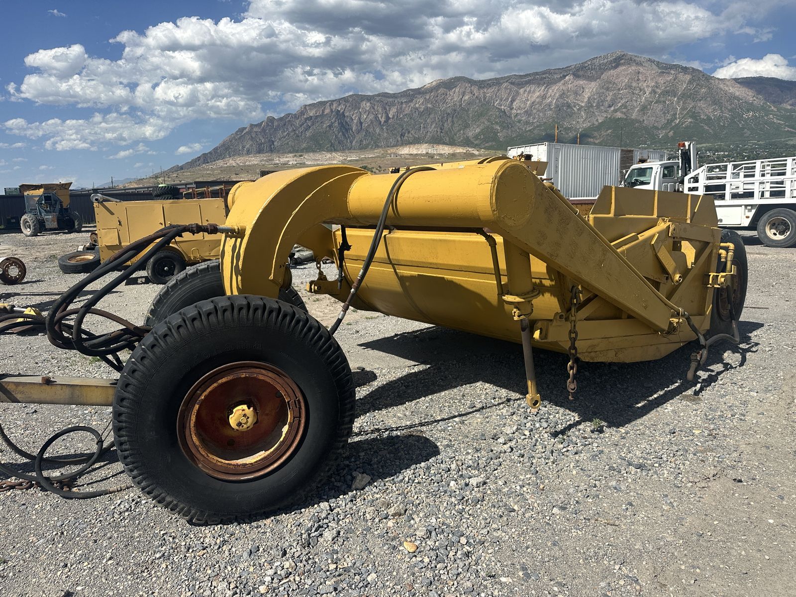 Pull scraper