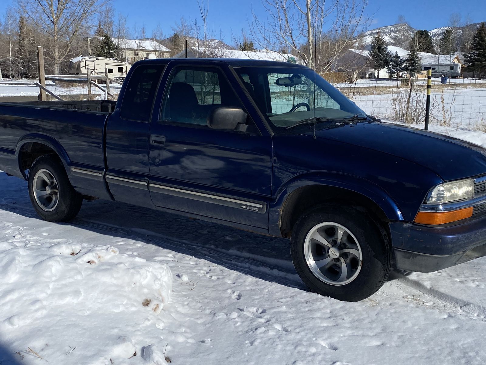 2001 Chevrolet S-10 LS