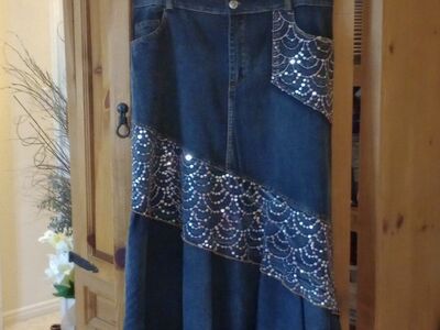 women's western style bling skirt size L
