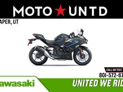 2025 Kawasaki Ninja® 500 ABS Metallic Flat Spark Black/Metallic Spark Black