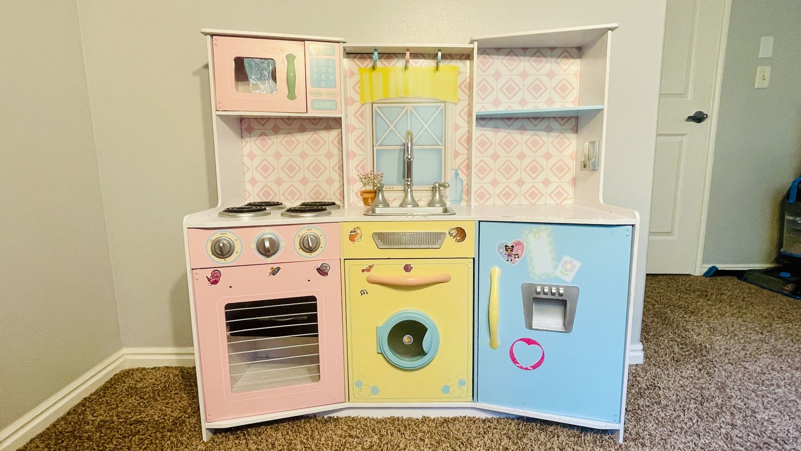 Toy Kitchen Set