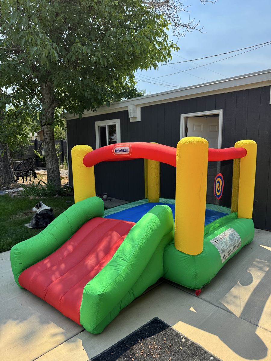 Little Tykes Bounce House