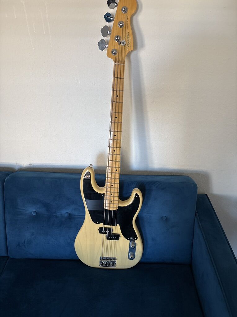 American Precision Bass