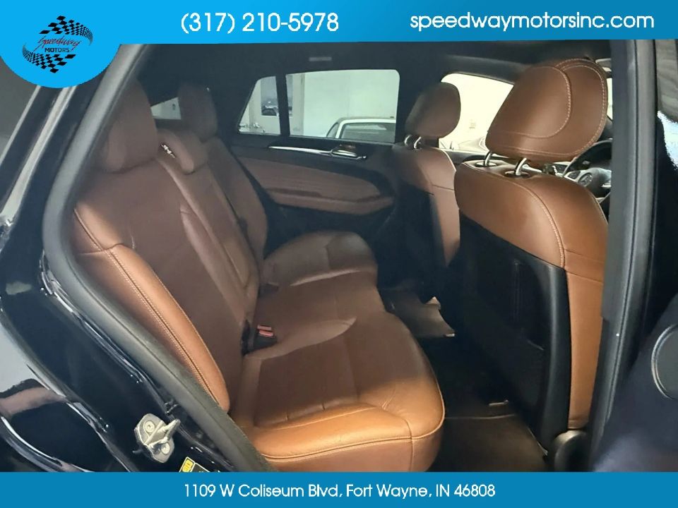 Main image 24
