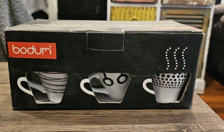6 espresso cups and saucers