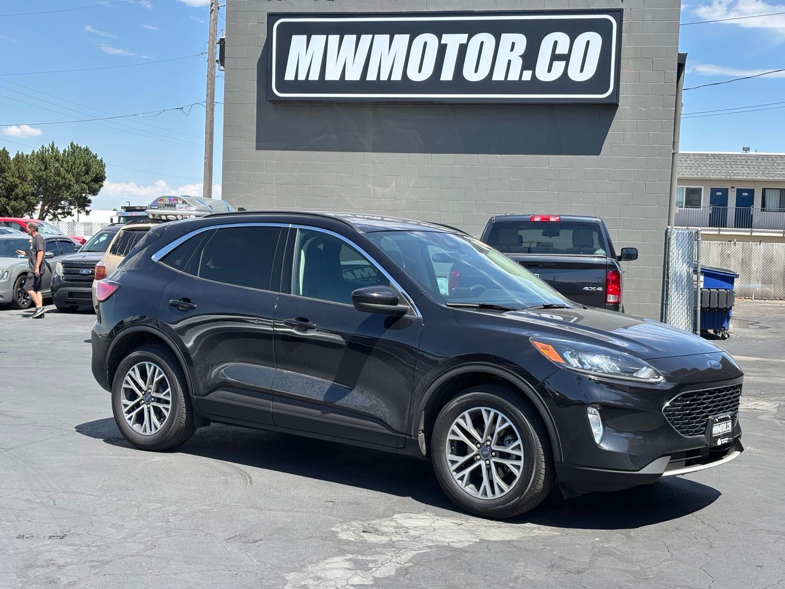 2020 Ford Escape SEL