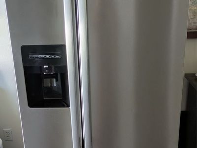 Amana side-by-side refrigerator