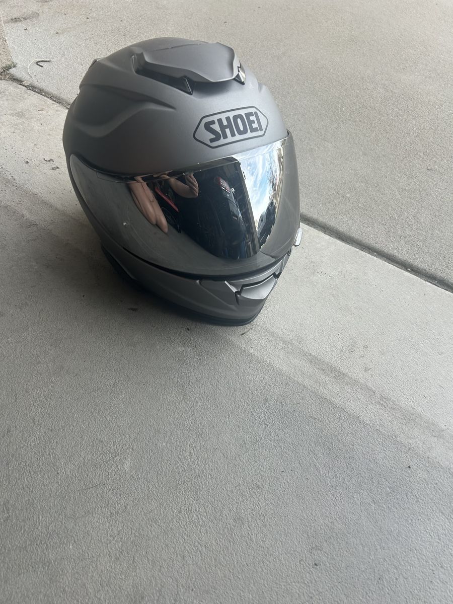 Shoei helmet w/ built in Sena coms