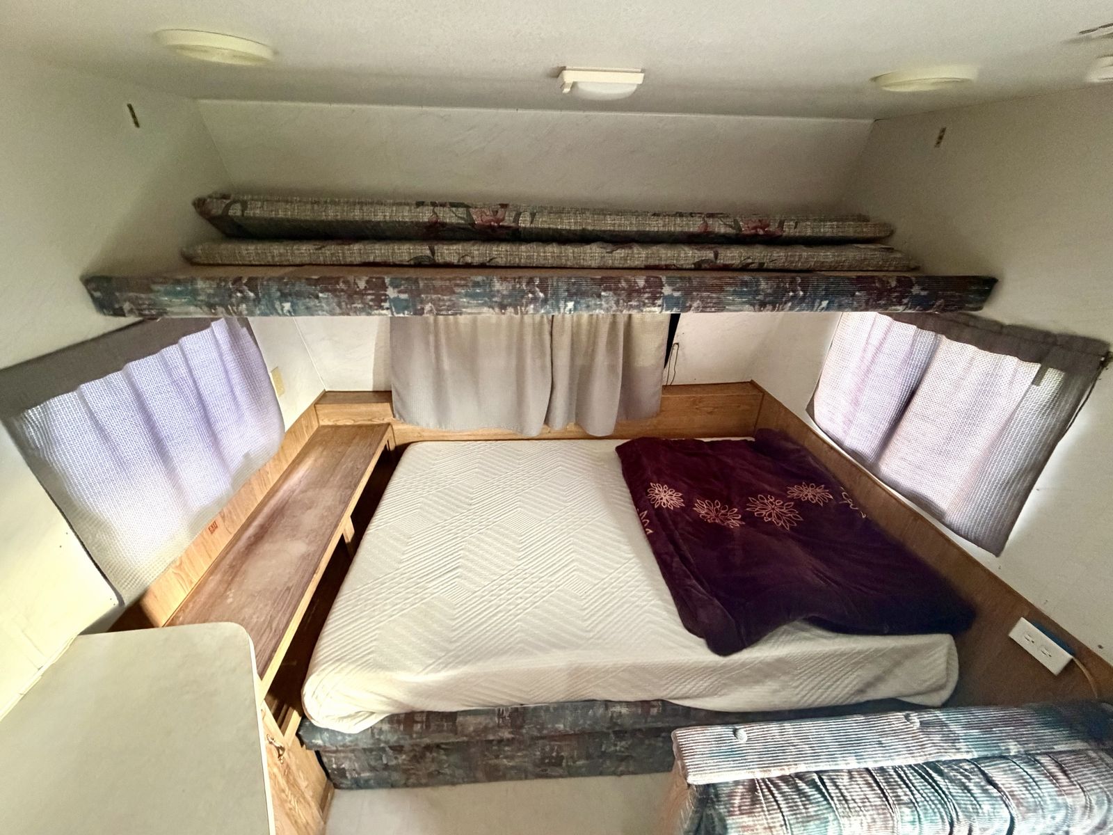 Main image 7