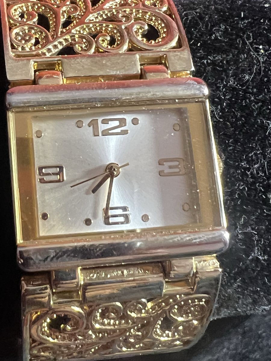 Vintage Gold Tone Filigree Design Stretch Band Quartz Watch, Rectangular Face