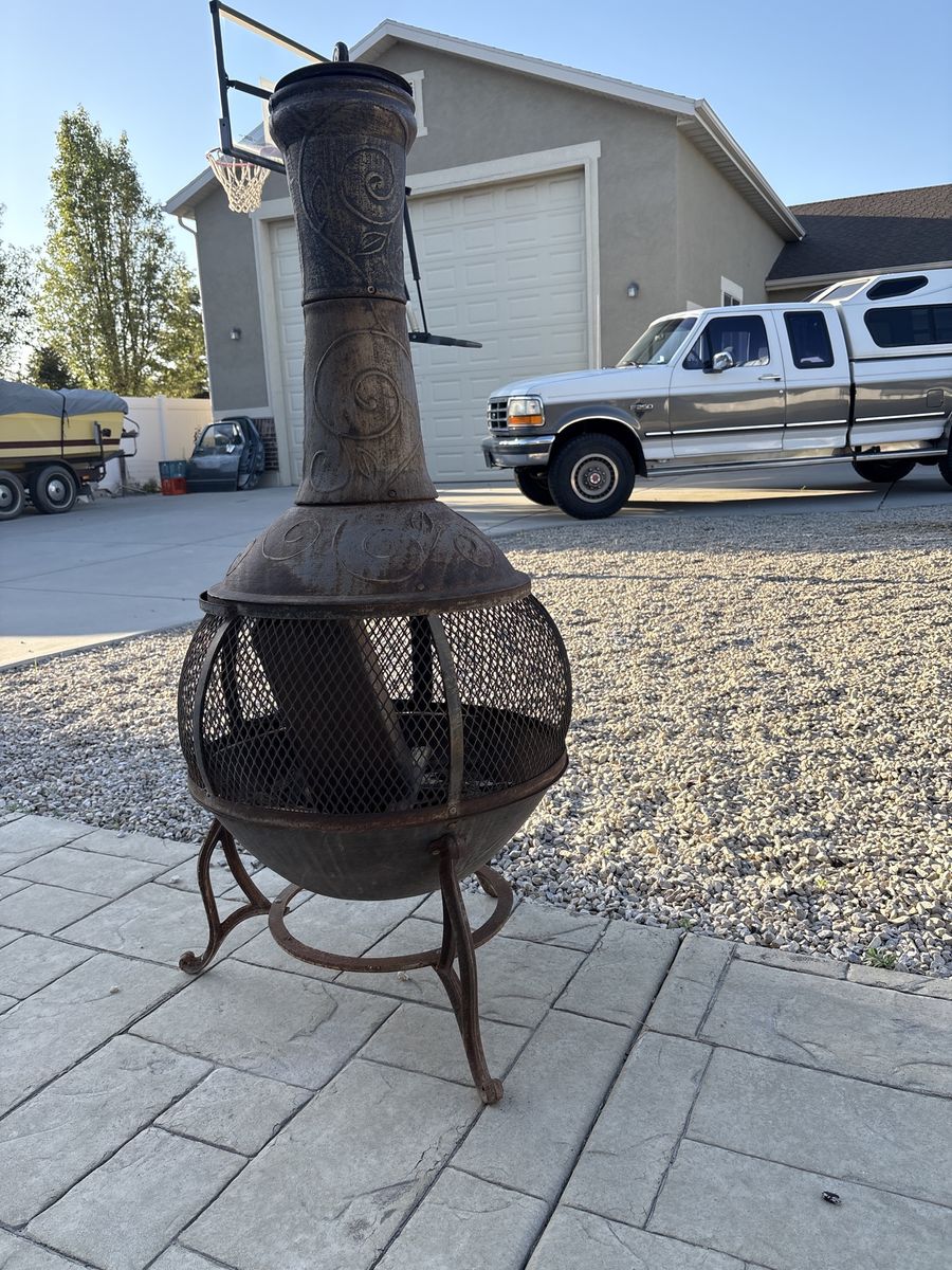 Vintage Metal Chiminea Outdoor Patio Heater Fire Pit - Rustic Wrought Iron Design