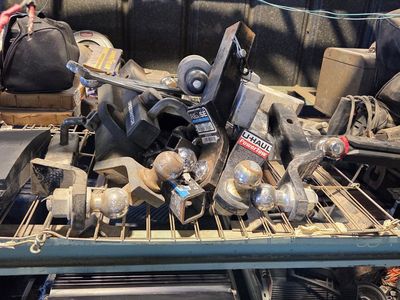 Hitches open to cash offers