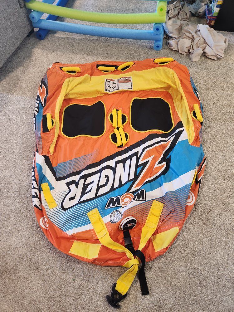 Inflatable towable tube. 2 person