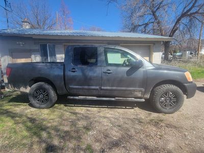 2012 NISSAN TITAN SV