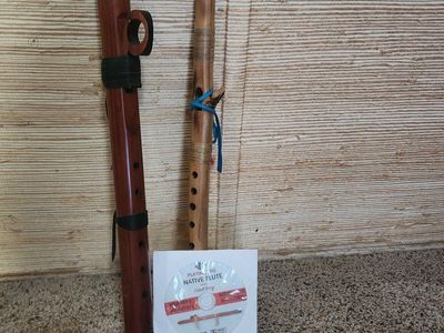 Native American Flutes with Instructional DVD - 2 Flutes (Dark Wood & Natural Wood)