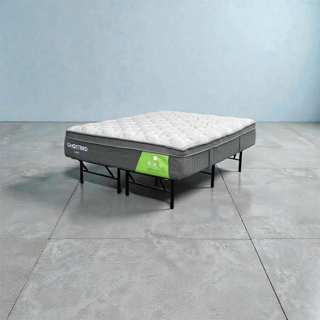 GhostBed Luxe Hybrid – Queen Mattress / Bed