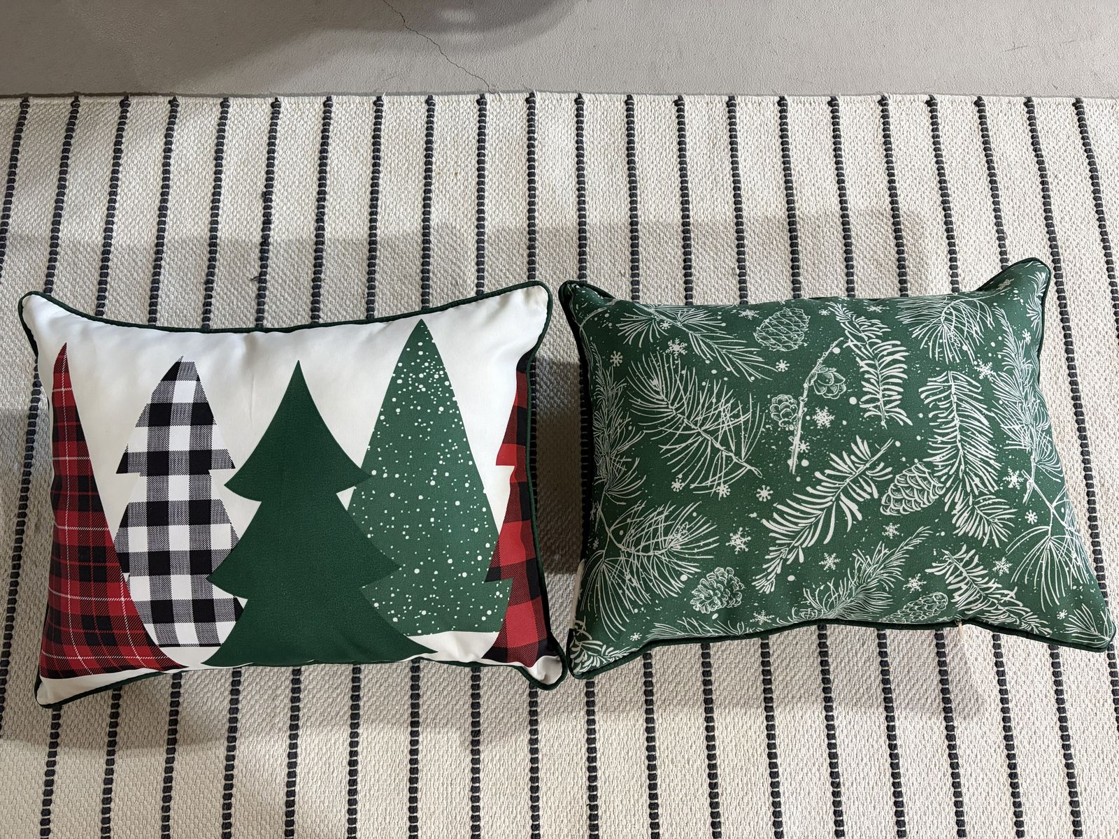 Indoor/Outdoor Christmas Pillows