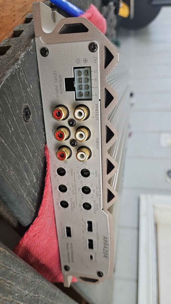 Main image 3