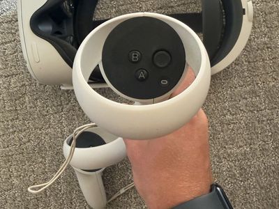 Meta Quest 2 128GB Elite Battery Strap Controllers