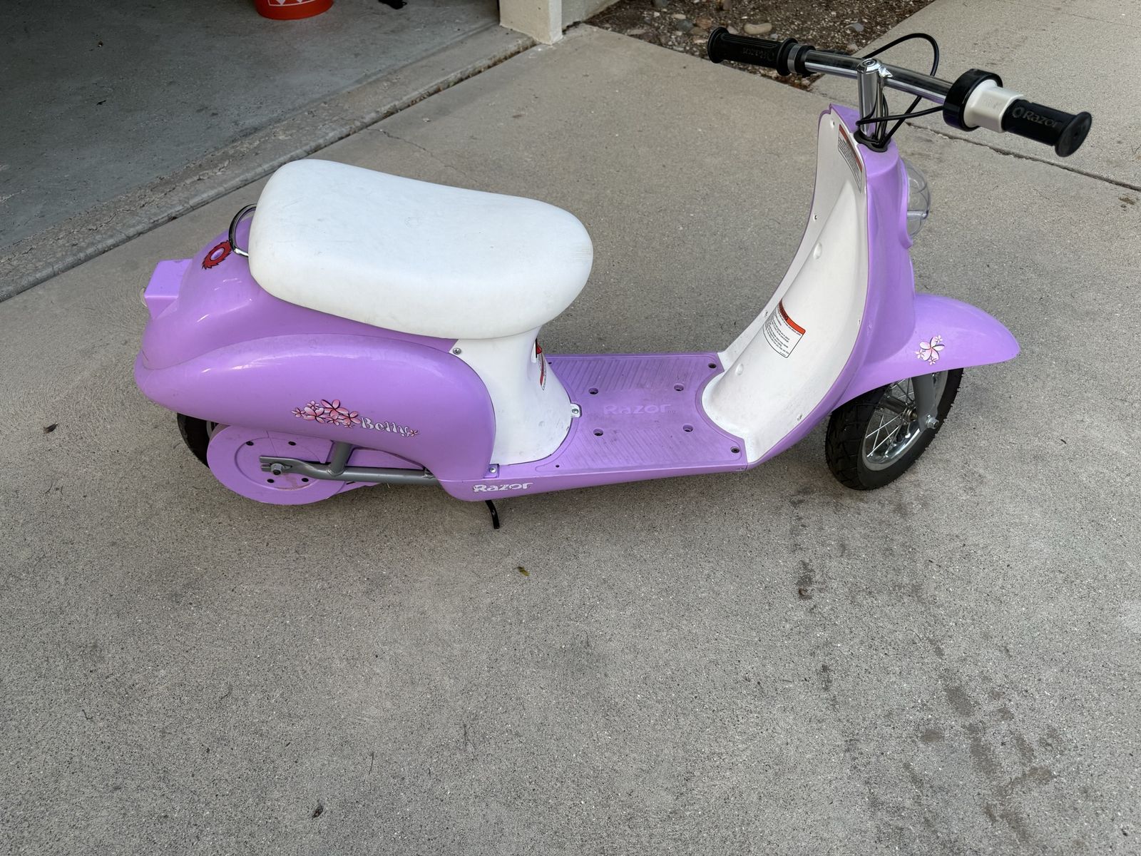 Razor Electric Vespa Scooter