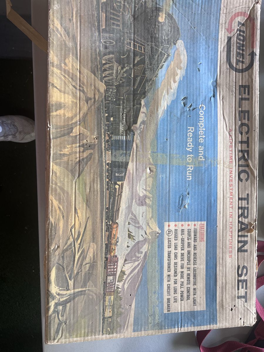 Vintage Lionel Train Collection – Locomotives, Freight Cars, Cabooses & Track – Complete Bundle