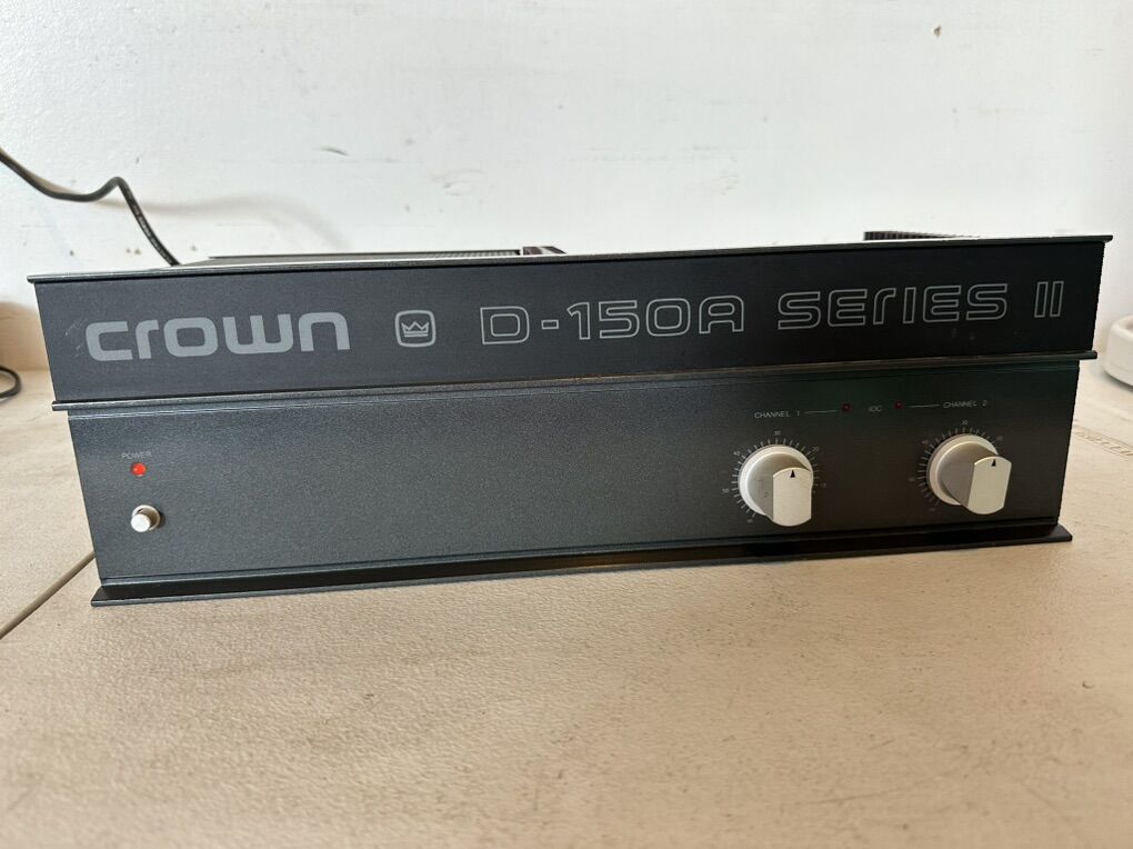 Vintage Crown D-150A Power Amplifier Amp