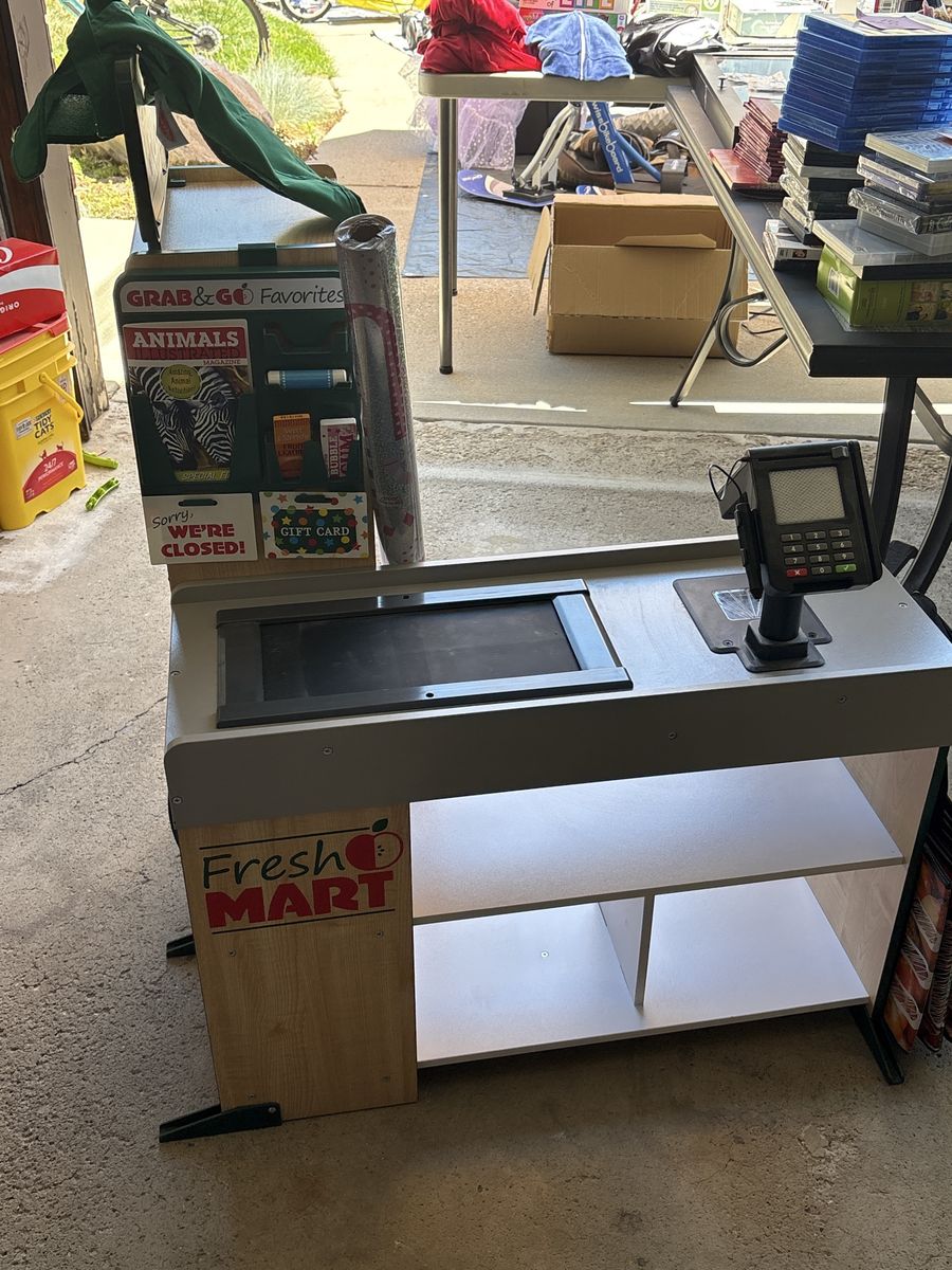 Fresh Mart Cash Register