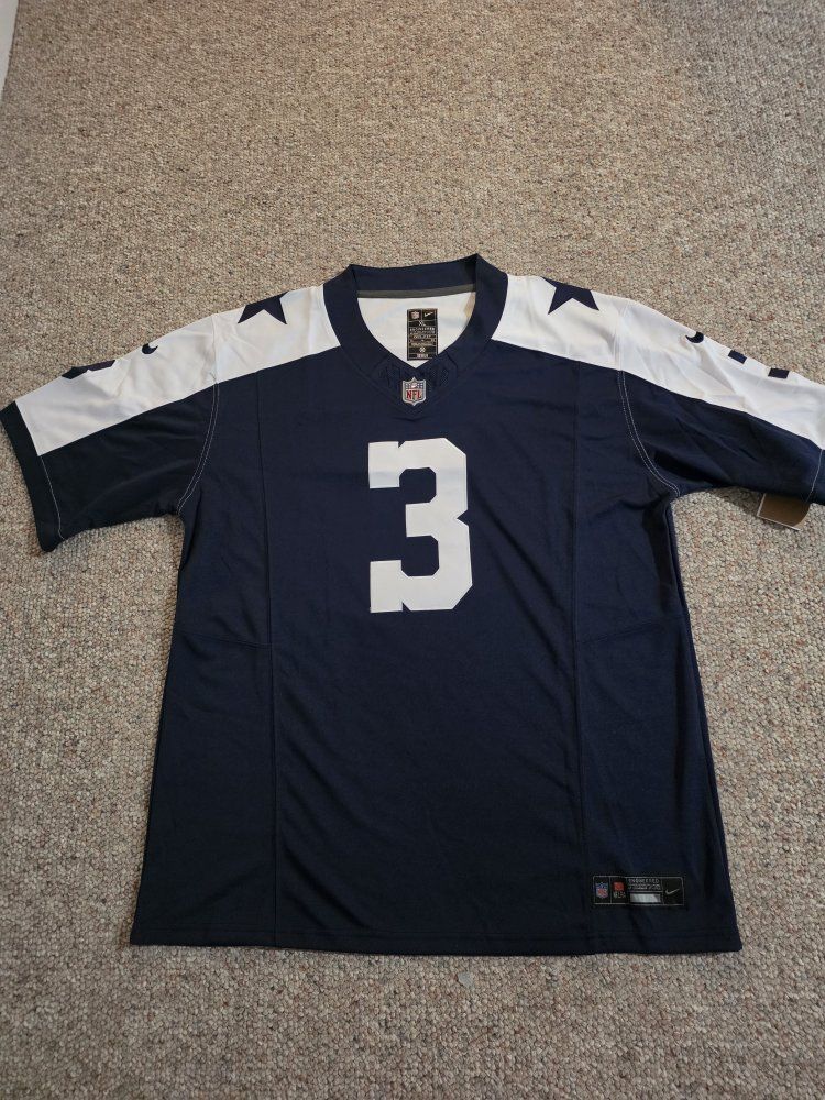 Main image 4