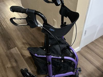 3 Wheel Rollator/Walker for Seniors