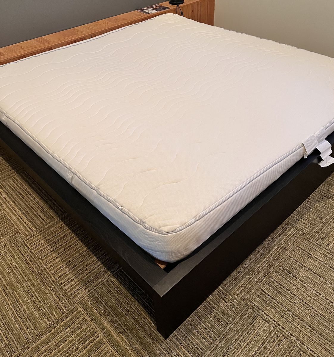KING FRAME &BED