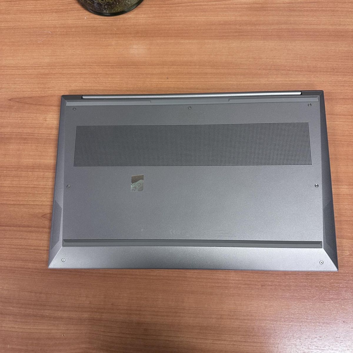 Main image 7