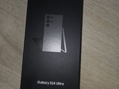 Samsung S24 Ultra 512GB - New/Sealed (Unlocked) w/2 Glass Screen Protectors