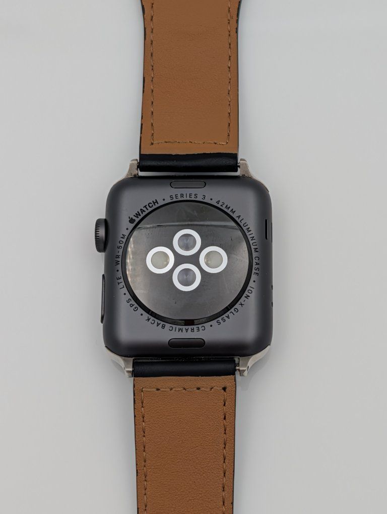 Apple Watch Series 3 | 42mm | Space Gray (GPS + LTE) [iCloud Locked]