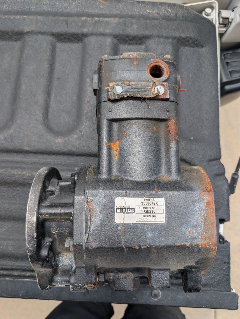 Bendix Commercial Vehicle Systems. Model QE296 Part Number 3558072X