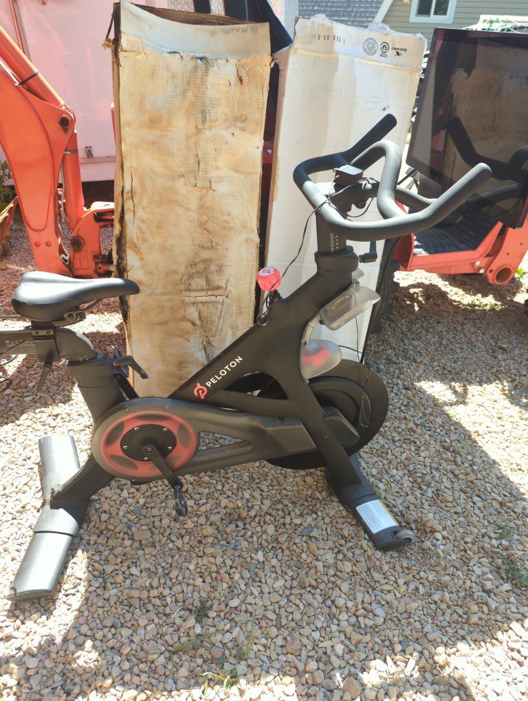 Peloton Stationary Exercise Bike - Used, Black/Red, Adjustable Seat & Handlebars