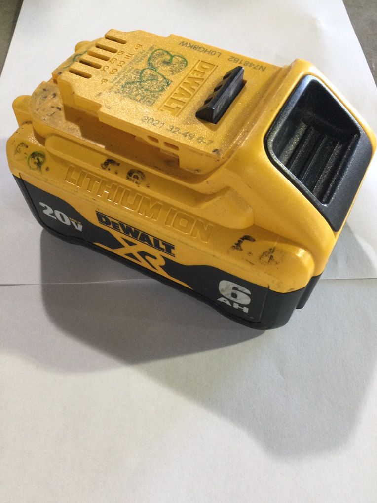 Dewalt. Battery