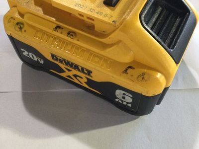 Dewalt. Battery