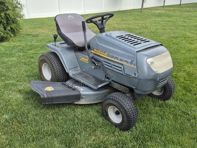 Mastercraft riding lawn mower (This riding lawnmower is made by MTD)