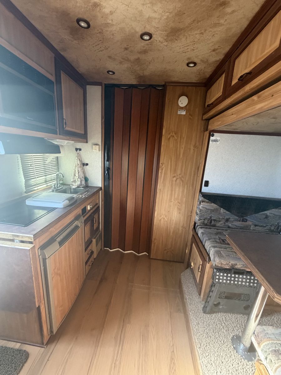 Main image 18
