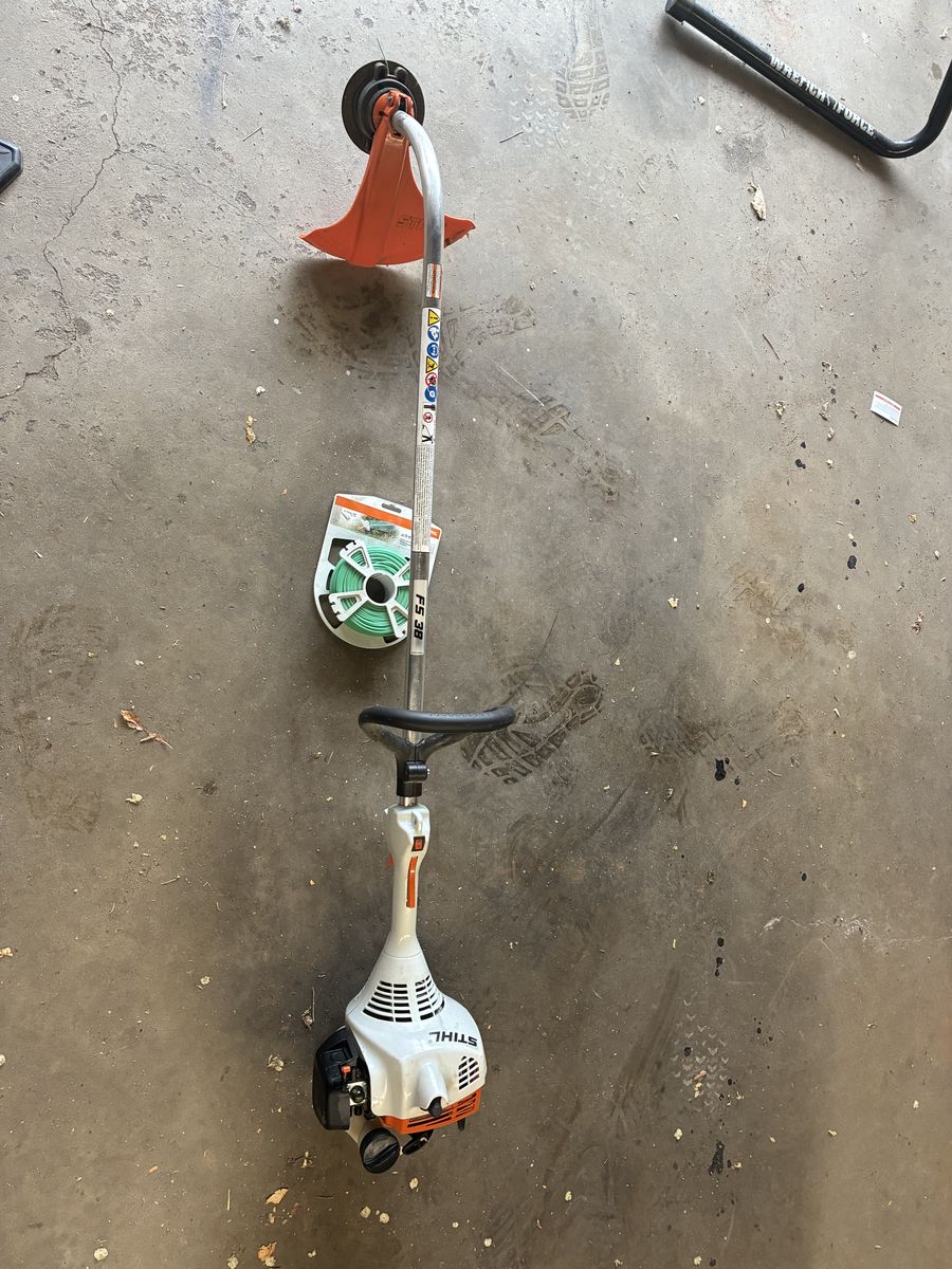 Sthil F38 string trimmer