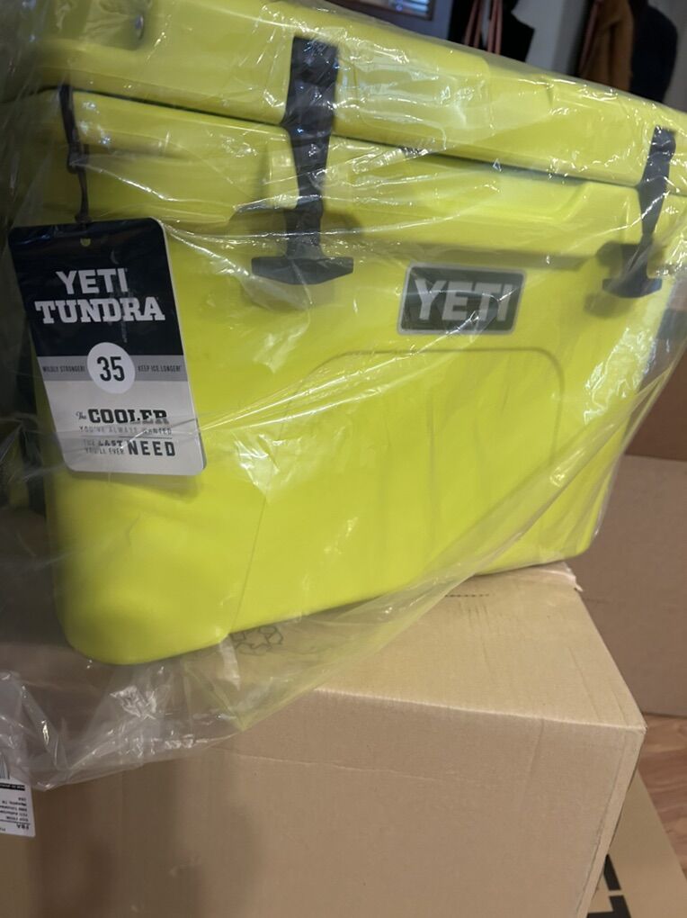 Yeti Tundra 35 Firefly Yellow Can Hard Cooler