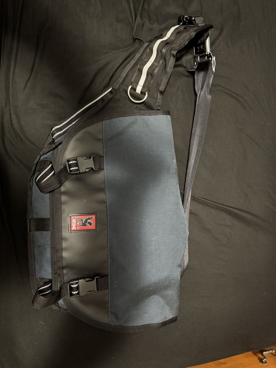 Chrome Industries messenger bag Size Large