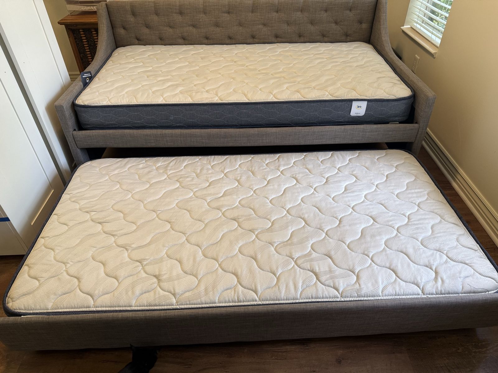 Daybed with Trundle - Grey Tufted Fabric - Includes 2 Serta Mattresses