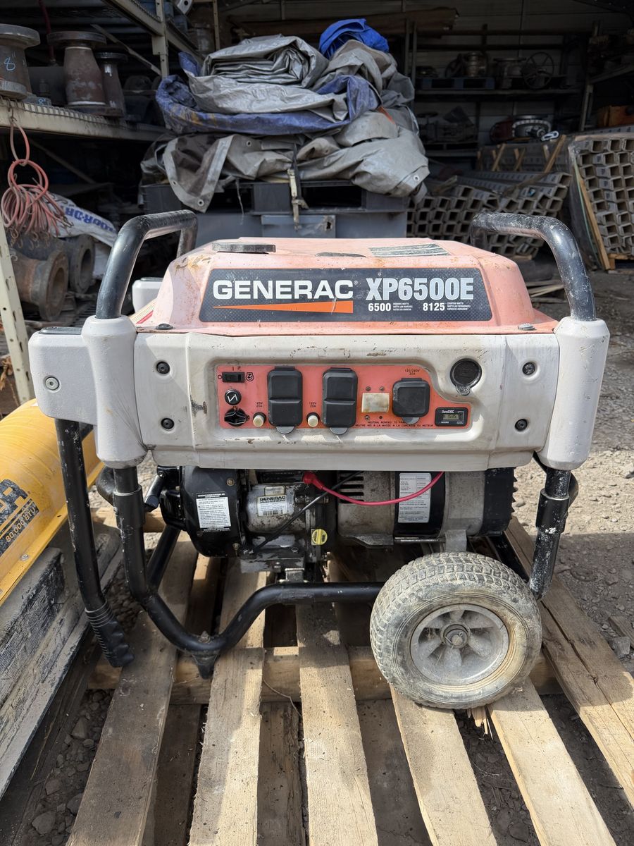 Generac XP6500E Portable Generator - 6500 Running Watts, 8125 Starting Watts