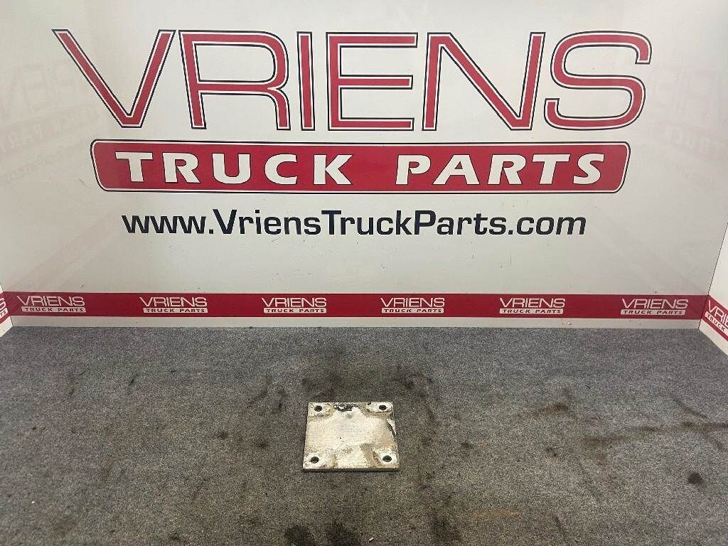 K221-3671-5 SPACER-ENGINE SPRT REAR SQ 8X184X184 AL